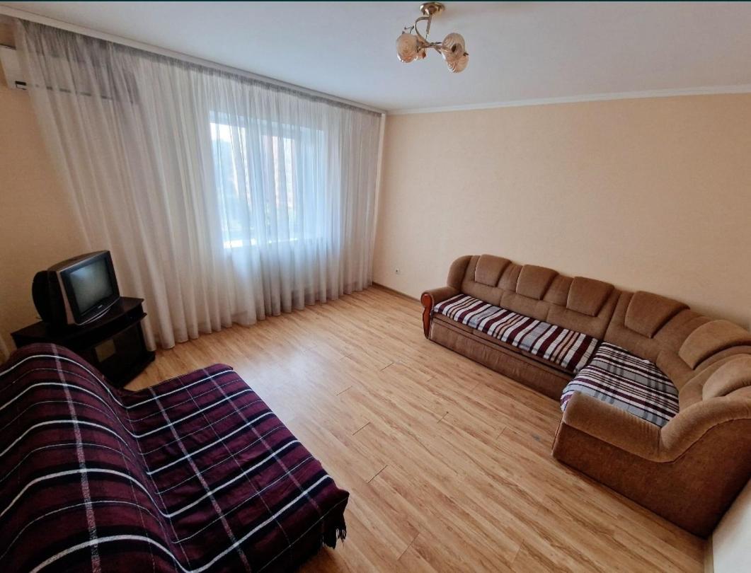 Apartment On Kravchuka, 11B Lutsʼk Extérieur photo